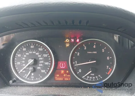 2010 BMW X5 xDrive30I z USA, uszkodzony, nr VIN 5UXFE4C56AL384861